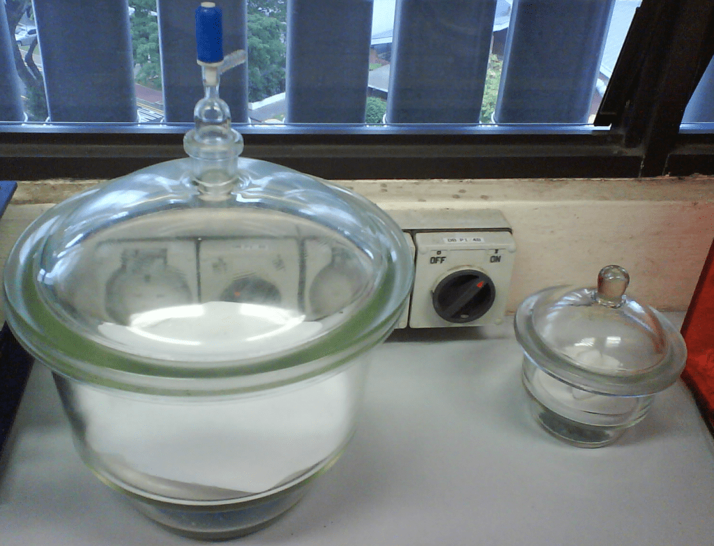 glass dessicators